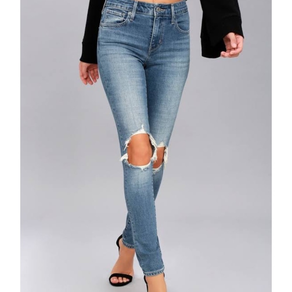 Levi’s 721 High Rise Ripped Skinny 27